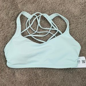 Lululemon free to be-wild light support A/B cup.